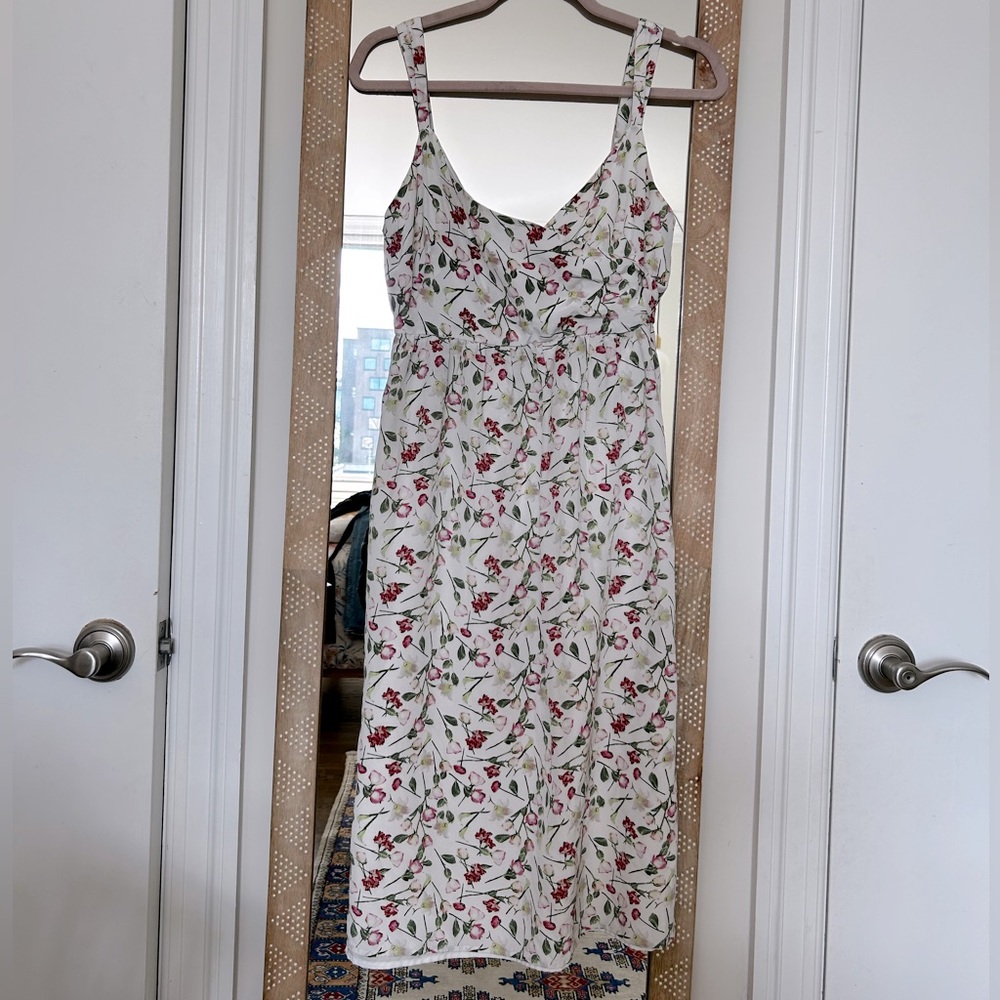 Club Monaco - 100% silk midi dress